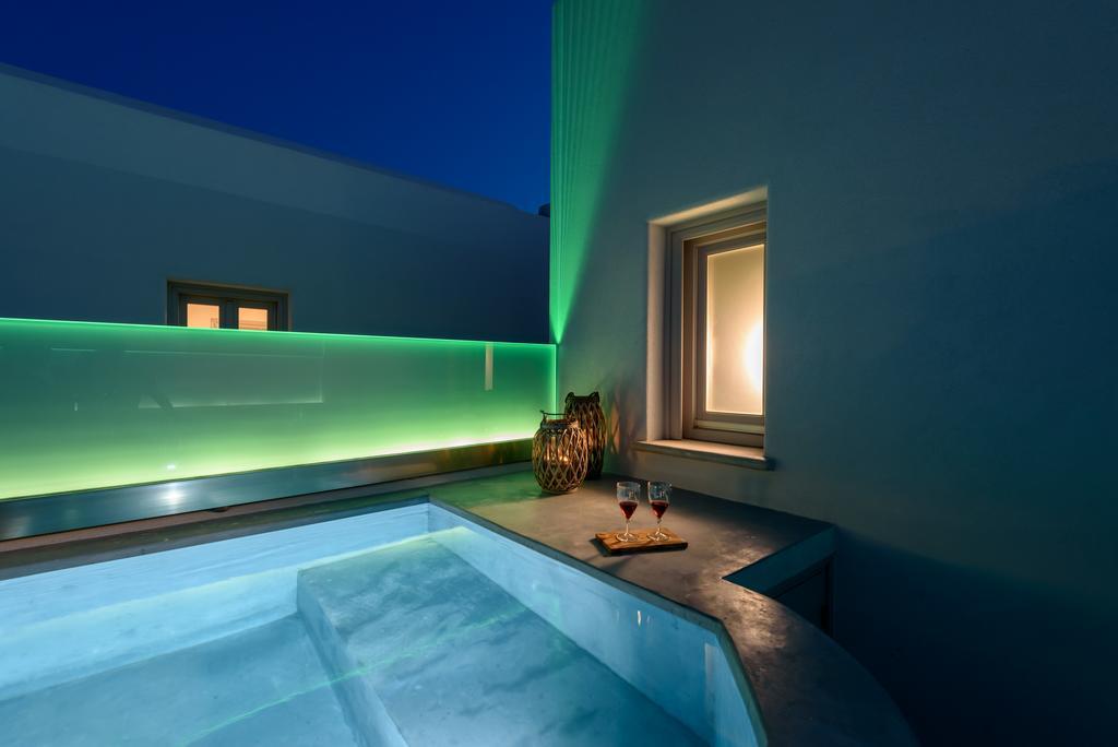 Ikies Santo Filoxenia Apartments คาร์เทราดอส ภายนอก รูปภาพ