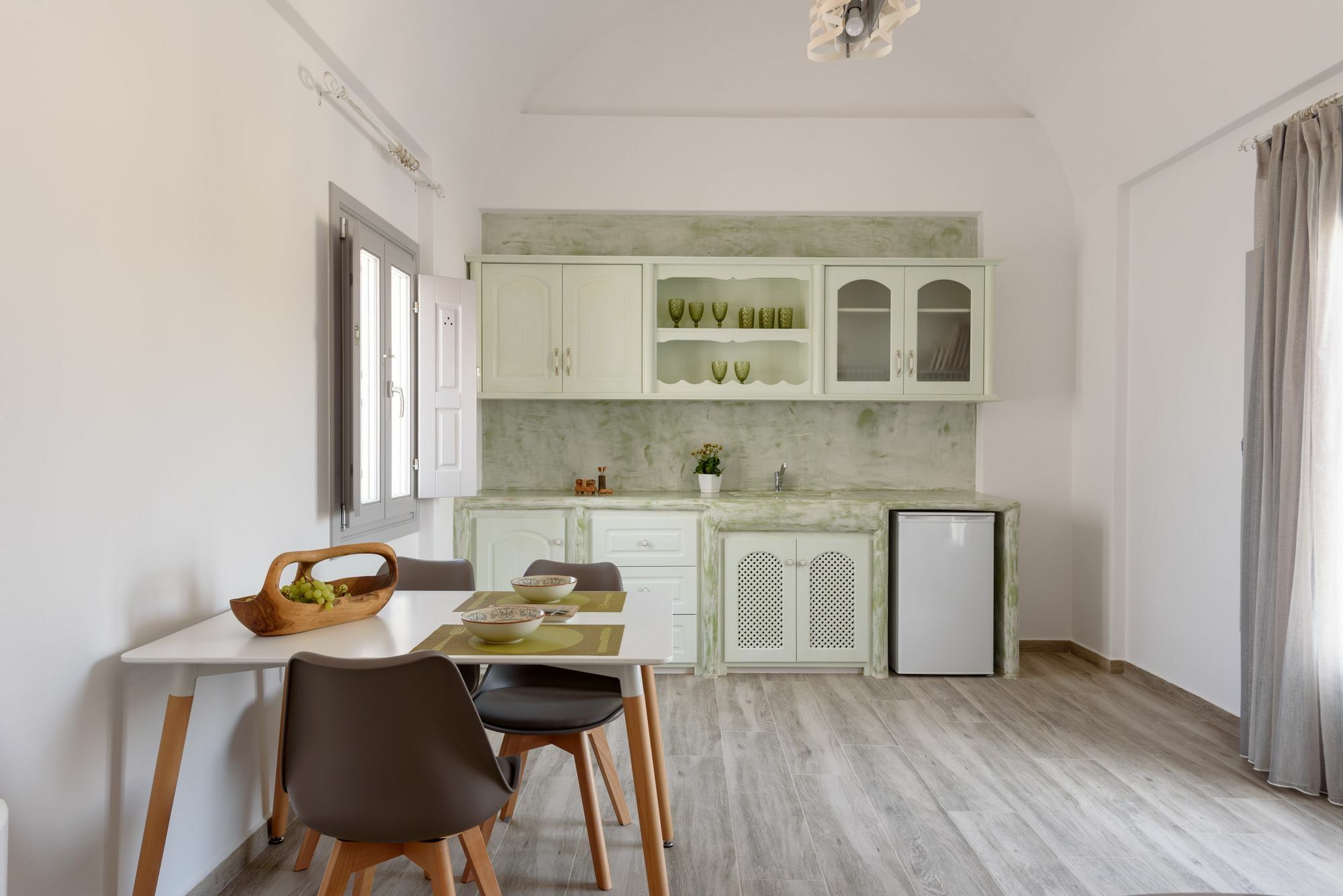 Ikies Santo Filoxenia Apartments คาร์เทราดอส ภายนอก รูปภาพ