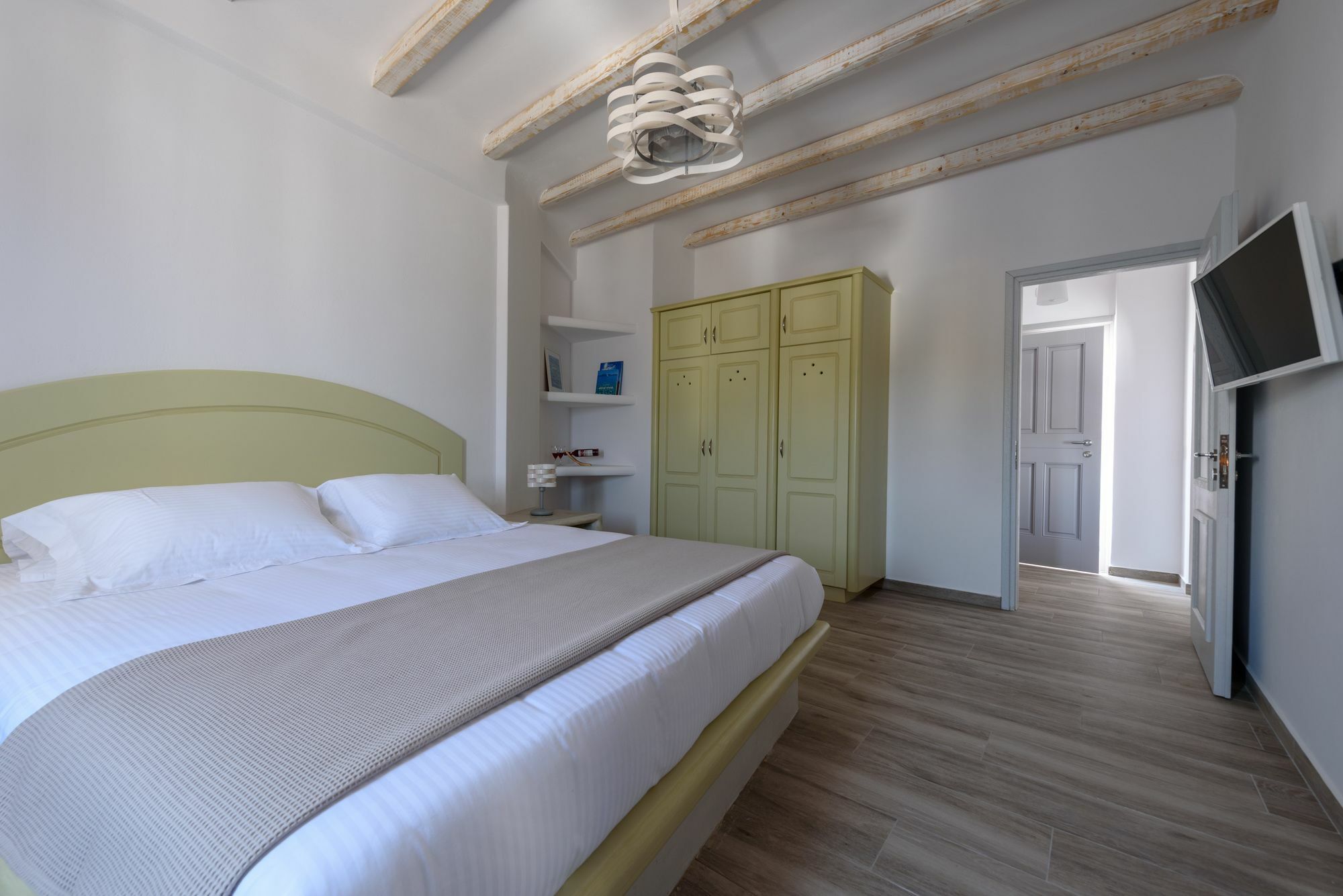 Ikies Santo Filoxenia Apartments คาร์เทราดอส ภายนอก รูปภาพ
